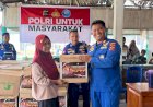 Menembus-Akses-Sulit,-Polri-Salurkan-146-Paket-Sembako-untuk-Warga-Terdampak-Gempa-di-Pulau-Sukun-Sikka