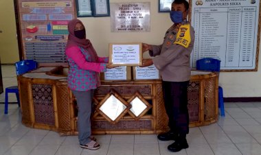 Bhayangkari-Cab.-Sikka-Berikan-Bantuan-Faceshield-Untuk-Para-Tenaga-Medis