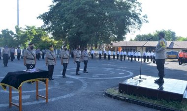 Kapolres-AKBP-Sajimin,-S.I.K,-M.H-Pimpin-Sertijab-Sejumlah-Pejabat-Di-Mapolres-Sikka