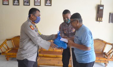 Personil-Polres-Sikka-Yang-Beragama-Islam-Gelar-Bhakti-Sosial-Di-Bulan-Suci-Ramadhan