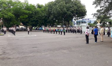 Kapolres-Sikka-Pimpin-Patroli-Pengamanan-Hari-Raya-Idul-Fitri-Di-Kab.-Sikka