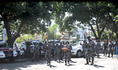 Hari-Bhayangkara-Ke-74,-Ini-Kejutan-Lanal-Maumere-Untuk-Polres-Sikka