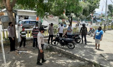 Cegah-Covid-19-di-Sikka,-Satuan-Binmas-Polres-Sikka-lakukan-Sosialisasi-Protokol-Kesehatan-di-Kantor-Kelurahan-Kabor.