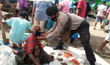 Aiptu-Laurens-Pimpin-Pelaksanaan-Operasi-Yustisi-Di-Pasar-Lekebai