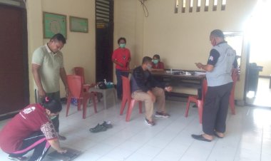 Gandeng-Puskesmas-Kopeta,-Polsek-Alok-Lakukan-Pemeriksaan-Kesehatan-Personil