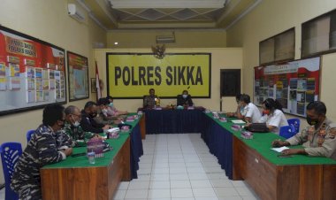 Kabag-Ops-Bersama-Sekda-Kab.-Sikka-Pimpin-Rapat-Koordinasi-Terkait-Pendistribusian-Vaksin-Covid-19-Di-Wilayah-Kab.-Sikka