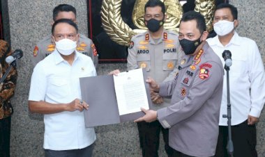 Kompetisi-Sepak-Bola-Diizinkan,-Kapolri-Ingatkan-Komitmen-Penegakan-Prokes