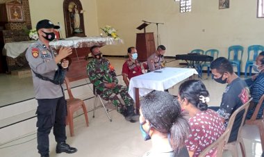 BRIPKA-SIMSON-PITANG-BERIKAN-HIMBAUAN-KEPADA-ORANG-TUA-ANAK-CALON-KOMUNI-SUCI-PERTAMA