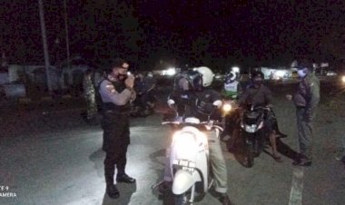 Petugas-Gabungan-Di-Sikka-Gelar-Patroli-Gabungan-Saat-PPKM-Level-4