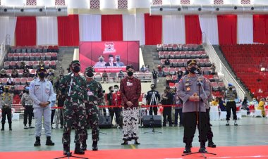 Tinjau-Vaksinasi-Merdeka-Candi,-Kapolri:-Momentum-HUT-RI-Jadi-Upaya-Percepat-Vaksinasi