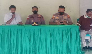 Jelang-Perayaan-Natal-dan-Tahun-Baru,-Kasat-Binmas-Polres-Sikka-Laksanakan-Safari-Kamtibmas