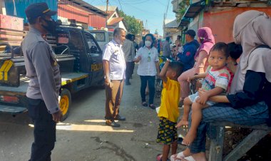 Kapolsek-Alok-Turun-Langsung-Himbau-Masyarakat-Untuk-Kembali-Beraktivitas-Dan-Tetap-Waspada