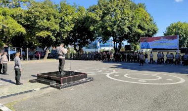 KAPOLRES-SIKKA-PIMPIN--APEL-GELAR-PASUKAN-KESIAPSIAGAAN-MENGHADAPI-BENCANA-CUACA-EKSTRIM-DI-WILAYAH-KABUPATEN-SIKKA