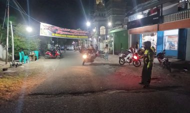 Beri-Rasa-Aman,-Personel-Sat-Lantas-Polres-Sikka-Lakukan-Pengamanan-Sholat-Tarawih-di-Masjid-Al-Muhajirin-Perumnas