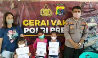 Di-Sekolah-SDK-Maumere-2-Tim-Gerai-Vaksin-Presisi-Polri-Polres-Sikka-Beri-Vaksinasi-Anak-Dosis-Ke-II