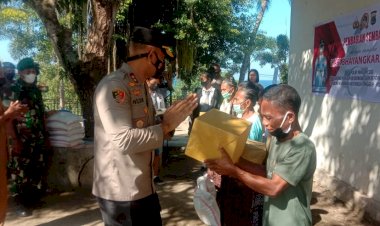HUT-Bhayangkara-Ke-76,-Polres-Sikka-Bagikan-Paket-Sembako-Kepada-Warga-Kurang-Mampu