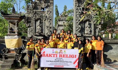 Jelang-Hari-Jadi-Ke-74,-Polwan-Polres-Sikka-Gelar-Bakti-Religi