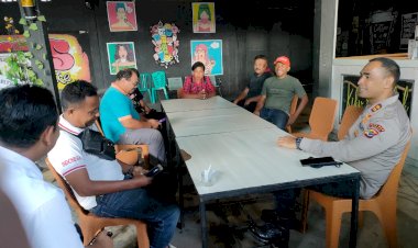 Coffee-Morning,-Kapolres-Sikka-Dengar-Curhat-Masyarakat,-Ujung-Eltari-Atas