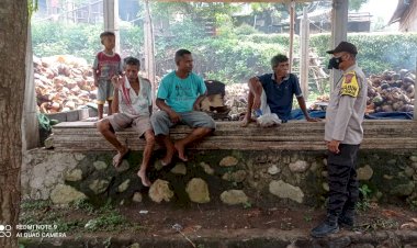 Lebih-Dekat-Dengan-Masyarakat-Bhabinkamtibmas-Kunjungi-Warga-Di-Desa-Binaan