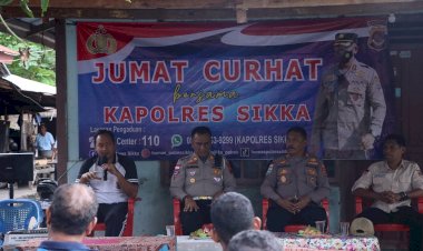 Jumat-Curhat-Bersama-Masyarakat-Kelurahan-Wailiti-dan-para-PJU-Polres-Sikka