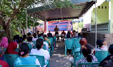 Gelar-Jumat-Curhat,-Kapolres-Sikka-dengarkan-keluhan-masyarakat-Nangahure-Bukit