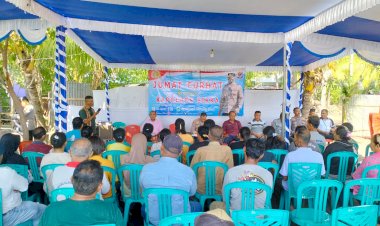 Jumat-Curhat,-Kapolres-Sikka-Terjun-Langsung-Dengarkan-Keluh-Kesah-Masyarakat-di-Lorong-Komodo-Waioti