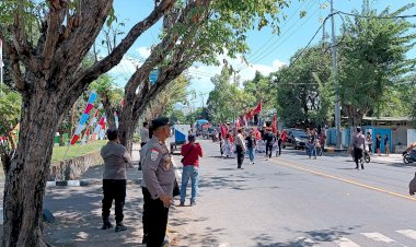 Personil-Gabungan-Polres-Sikka-Lakukan-Pengamanan-Aksi-Damai