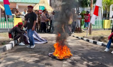 Pola-Pengamanan-Persuasif-Diterapkan-Polres-Sikka-Dalam-Mengamankan-Setiap-Aksi-Unjuk-Rasa