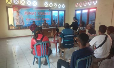 Jumat-Curhat,-Kasat-Binmas-Dengarkan-Keluhan-Pengguna-Pasar-Wairkoja