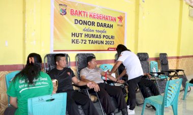 Sambut-HUT-Humas-Polri-ke-72,-Polres-Sikka-Laksanakan-Bakti-Kesehatan-Donor-Darah