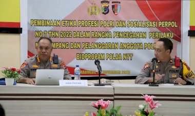 Kabid-Propam-Polda-NTT-Pimpin-Tim-Lakukan-Sosialisasi-Perpol-7-Tahun-2022-di-Polres-Sikka