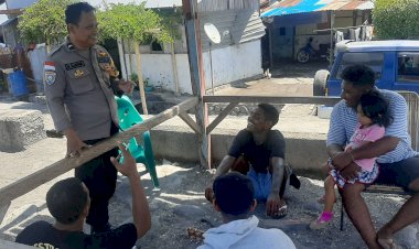 Patroli-Dialogis-Bhabinkamtibmas-Sampaikan-Pesan-Kamtibmas