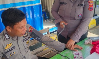 Kasidokkes-Polres-Sikka-Laksanakan-Rikkes-dan-Berikan-Bekkes