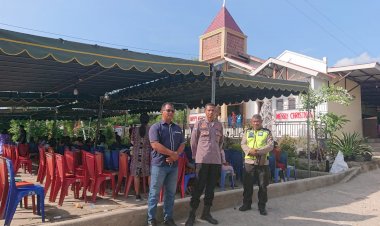 Polres-Sikka-dan-Polsek-Jajaran-Amankan-Ibadah-Tahun-Baru