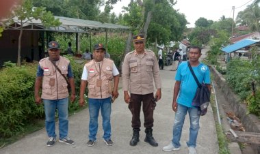 Personel-Polres-Sikka-dan-Polsek-Jajaran-Amankan-Kampanye-Tatap-Muka-Caleg-DPRD-Sikka-Dapil-II.