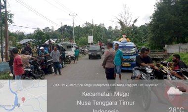 Pengamanan-Lalu-Lintas-dan-Patroli-Pasar-Lekebai-Berlangsung-Lancar-di-Desa-Bhera
