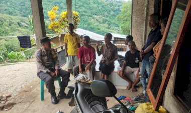 Wujudkan-Situasi-Kamtibmas-Jelang-Pemilu-2024,-Bhabinkamtibmas-Ajak-Warga-Jaga-Pemilu-Damai