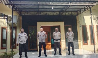 Rapat-Pleno-Rekapitulasi-Penghitungan-Perolehan-Suara-Pemilu-Serentak-2024-di-Kecamatan-Waigete-Berlangsung-Lancar