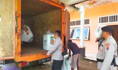 Perkembangan-Rapat-Pleno-dan-Pergeseran-Logistik-Pemilu-di-Kabupaten-Sikka