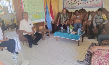 Kerja-Sama-Antara-Sekolah-dan-Kepolisian:-Upaya-Mediasi-Konflik-di-SD-Inpres-St.-Yoseph-Terkendala-Kehadiran-Orang-Tua-Murid.