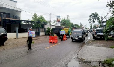 Operasi-Keselamatan-Turangga-2024,-Polres-Sikka-Pastikan-Kamseltibcarlantas-Aman-dan-Kondusif-Jelang-Idul-Fitri