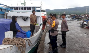 Satuan-Binmas-Polres-Sikka-Himbau-Masyarakat-Wuring-Waspada-Terhadap-Cuaca-Ekstrem-dan-Tetap-Jaga-Kamtibmas