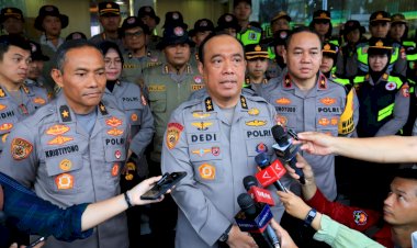 Bantu-Korban-Banjir-Demak,-Polri-Kirim-Tim-Kemanusiaan