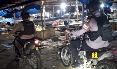 Tingkatkan-Patroli-Malam,-Sat-Samapta-Polres-Sikka-Jaga-Kondusifitas-Kota-Maumere