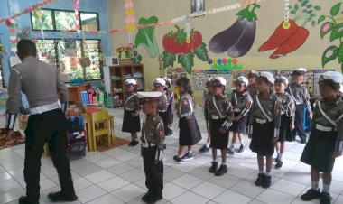 Pelaksanaan-DIKMAS-LANTAS-Polisi-Cilik-di-TKK-SANG-TIMUR-MAUMERE:-Membangun-Kesadaran-Keselamatan-Berlalu-Lintas