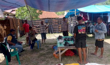 BHABINKAMTIBMAS-PATROLI-SAMBANG-DI-PASAR-SAMPAIKAN-PESAN-KAMTIBMAS