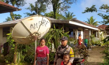 Jaga-Kamtibmas-di-Desa,-Bhabinkamtibmas-Gelar-Patroli-Sambang-Warga