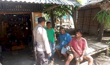 Patroli-Sambang-Bhabinkamtibmas-Polsek-Paga-Aipda-Dewa-Gd-Swijana-Di-Desa-Dobo