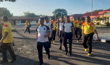 Polres-Sikka-Gelar-Kegiatan-Jumat-Sehat-dengan-Olahraga-dan-Jalan-Santai-Bersama