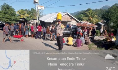 KEGIATAN-PENGATURAN-LALU-LINTAS-DI-PASAR-LEKEBAI,-DESA-BHERA,-KECAMATAN-MEGO-OLEH-BHABINKAMTIBMAS-DESA-DOBO,-AIPDA-DEWA-SWIJANA